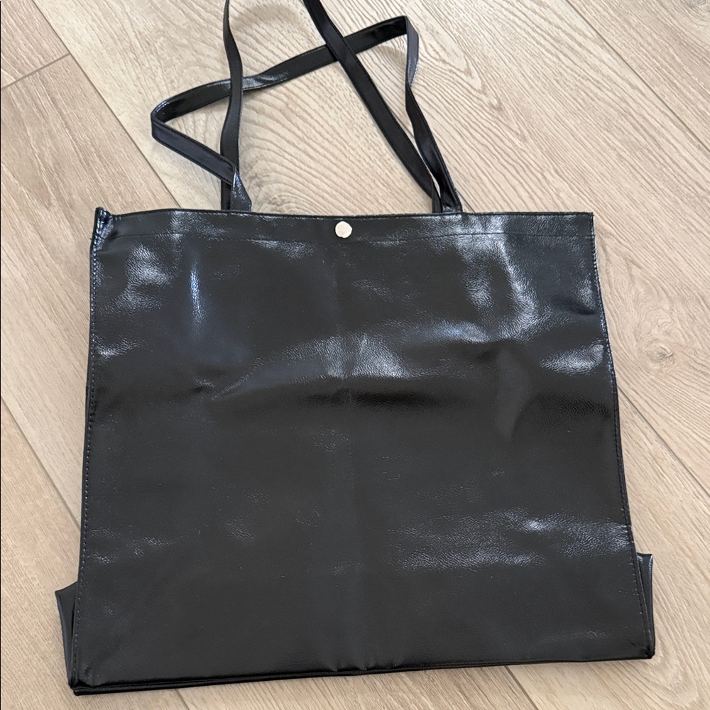 NEW Faux Leather Black Bag with Pocket